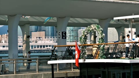 Hong Kong — DSCF4610 Wan Chai Ferry Pier, Tamar, Hong Kong | XF90mm f5.7 1/440s ISO320