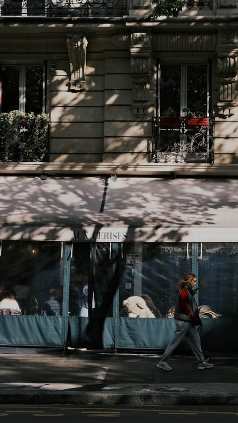 Paris — DSCF2921 Quartier de Grenelle, Paris, France | XF16-55mm f5.0 1/400s ISO320