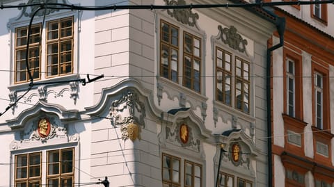 Streetscape - Malá Strana — DSCF5181 Grömling Palace, Lesser Town, Prague | XF90mm f6.0 1/1300s ISO640