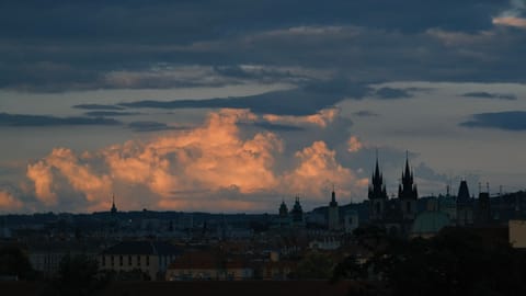 Twilight — DSCF4997 Petrin Observation Tower, křížová cesta, Prague | XF90mm f2.0 1/9400s ISO640