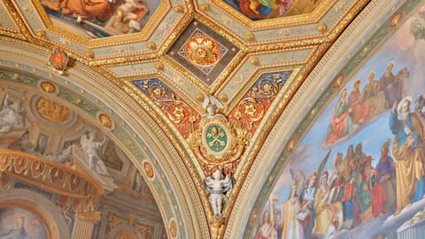 Vatican Museum Vol. II — DSCF1400 Square Garden, Leo XIII Avenue, Vatican City | XF16-55mm f6.6 0.2s ISO800